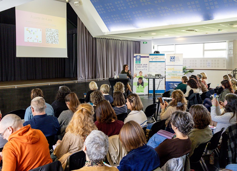 Laure-Deschamps-Conf-pro-Bayet