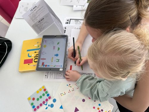 Le cabinet de curiosités numériques à Pont-Audemer en 2025